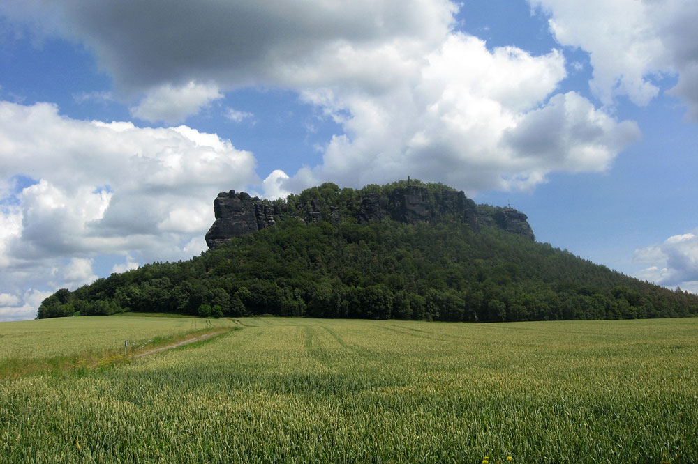 Lilienstein in der Sächsischen Schweiz Lilienstein in der Sächsischen Schweiz